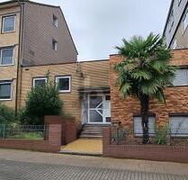 ARBEITEN, WOHNEN UND GARTEN - 116.000,00 EUR Kaufpreis, ca. 113,00 m² Wohnfläche in Oberhausen (PLZ: 46045) ARBEITEN, WOHNEN UND GARTEN - 116.000,00 EUR Kaufpreis, ca. 113,00 m² Wohnfläche in Oberhausen (PLZ: 46045)