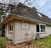 ZEITLOS WOHNEN MIT CHARME UND POTENTIAL - Hamburg Sasel