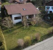 JUWEL IN BESTER LAGE - 749.000,00&nbsp;EUR Kaufpreis, ca.&nbsp; 180,00&nbsp;m&sup2;&nbsp;Wohnfl&auml;che in Oberstaufen (PLZ: 87534)