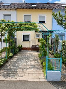 Foto - FAMILIENTRAUM MIT GARTEN, GARAGE & STELLPLATZ