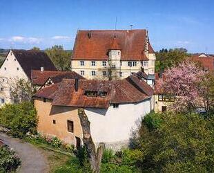 WOHNEN IM SCHLOSS - 680.000,00&nbsp;EUR Kaufpreis, ca.&nbsp; 350,00&nbsp;m&sup2;&nbsp;Wohnfl&auml;che in Hirrlingen (PLZ: 72145)