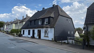 Foto - CHARMANTES ZUHAUSE MIT GROßER GARTENIDYLLE