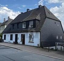 CHARMANTES ZUHAUSE MIT GROßER GARTENIDYLLE - Lüdenscheid