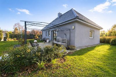 Foto - IHR NEUES ZUHAUSE: STILVOLL MIT GARTENIDYLLE