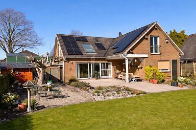 Foto - 100 Zimmer Zweifamilienhaus zum Kaufen in Kutenholz