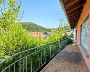 WOHNEN MIT RENDITE - 250.000,00&nbsp;EUR Kaufpreis, ca.&nbsp; 207,00&nbsp;m&sup2;&nbsp;Wohnfl&auml;che in Heiligkreuzsteinach (PLZ: 69253)