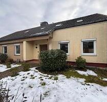 DOMIZIL MIT EINLIEGERWOHNUNG, GARTEN & POTENZIAL - Uslar