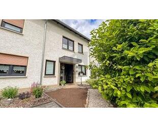 FAMILIENHAUS MIT DG-WOHNUNG & DOPPELGARAGE - Dortmund