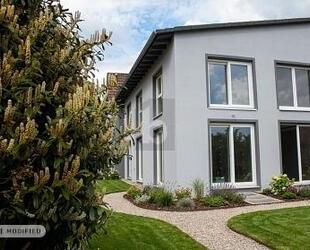 STIL UND KOMFORT IN ZENTRUMSNAHEM NEUBAU - Obernburg am Main