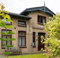 HISTORISCHES WOHNENSEMBLE MIT KUTSCHERHAUS - Wankendorf