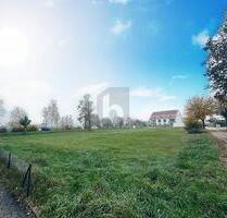 VIEL PLATZ FÜR IHREN TRAUM - ca.  1.122,00 m² in Aichach (PLZ: 86551)
