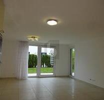 RUHIG UND HELL MIT SONNIGER TERRASSE UND GARTEN - Leinfelden-Echterdingen