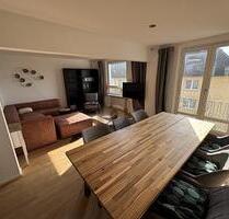 CHARMANTE MAISONETTE FÜR PAARE ODER SINGLES - Düsseldorf CHARMANTE MAISONETTE FÜR PAARE ODER SINGLES - Düsseldorf