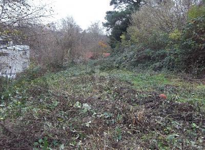 Foto - RUHIGE EINBAHNSTRAßE: BAULÜCKE MIT POTENTIAL