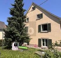 FAMILIENTRAUM MIT VIEL PLATZ & GEWERBEOPTION - Rümmingen