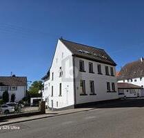 MEHRERE IMMOBILIEN IM PAKET - 5,71 % IST-RENDITE - Eppingen