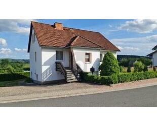 GEMÜTLICHES ZUHAUSE MIT BESONDERER AUSSICHT - Krombach