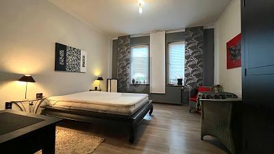 Foto - HAUS + HALLE: MODERNES WOHNEN & ARBEITEN