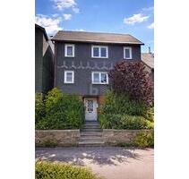 IDYLLISCH MIT VIEL PLATZ, KAMIN UND TOLLEM GARTEN - Neuhaus am Rennweg