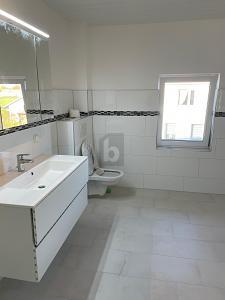Foto - Mehrfamilienhaus, Wohnhaus mit 308,00 m&sup2; in Sandesneben zum Kaufen