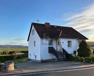 WOHLFÜHLHAUS MIT BLICK INS GRÜNE - Krombach