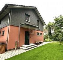 MODERNES WOHNEN MIT SEEZUGANG UND LIEGEPLATZ - Berlin-Schmöckwitz