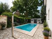 Foto - Mehrfamilienhaus, Wohnhaus mit 350,00 m&sup2; in Berlin-Wannsee zum Kaufen