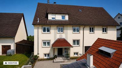 Foto - VIEL PLATZ, FAST FERTIG SANIERT