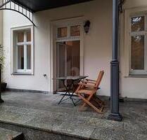 STILLVOLLE ELEGANZ MIT VORGARTEN - Berlin-Grünau