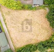 LETZTE BAULÜCKE AM WALDRAND - 175.000,00 EUR Kaufpreis, ca.  978,00 m² in Osterrönfeld (PLZ: 24783)