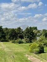 SANIERUNGSBEDÜRFTIG MIT DIREKTEM SEEZUGANG - Lübeck