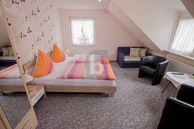 Foto - 15 Zimmer Hotel, Pension, Gasthof zum Kaufen in Burg (Mosel)