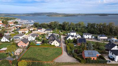 Foto - SEENÄHE INKLUSIVE - 200.000,00 EUR Kaufpreis, ca.  1.132,00 m²