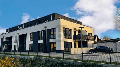 Foto - MODERNE VORSTADT MIT NÄHE ZUR NATUR