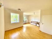 Foto - HELL, RUHIG MIT BALKON - 290.000,00 EUR Kaufpreis, ca.  57,00 m² Wohnfläche