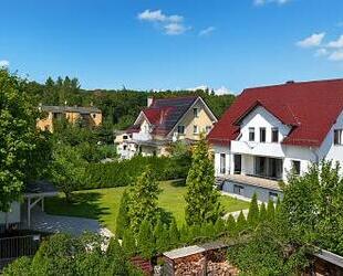 FAMILIENVILLA A+ 16,8 KWH RUHIG VIEL PLATZ - Eberswalde