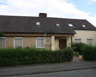 MEHRERE GENERATIONEN UNTER EINEM DACH - Uslar