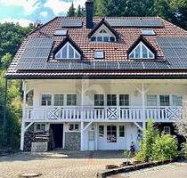 LANDHAUS MIT PANORAMASICHT - 695.000,00&nbsp;EUR Kaufpreis, ca.&nbsp; 380,00&nbsp;m&sup2;&nbsp;Wohnfl&auml;che in Fröhnd (PLZ: 79677)