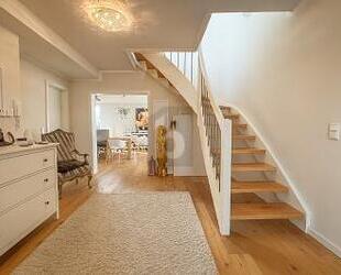 WOHNTRÄUME WERDEN WAHR - 530.000,00&nbsp;EUR Kaufpreis, ca.&nbsp; 163,00&nbsp;m&sup2;&nbsp;Wohnfl&auml;che in Rosdorf (PLZ: 37124)