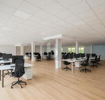 EBENERDIG MIT GROSSER SCHAUFENSTERFLÄCHE - Emmering