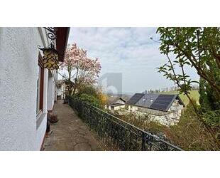VIEL RAUM ZUM WOHLFÜHLEN - 395.000,00&nbsp;EUR Kaufpreis, ca.&nbsp; 180,00&nbsp;m&sup2;&nbsp;Wohnfl&auml;che in Lauf (PLZ: 77886)