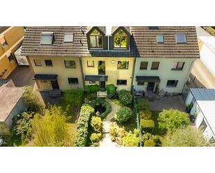 PLATZWUNDER MIT GARTENIDYLLE & KAMIN-CHARME - Dortmund