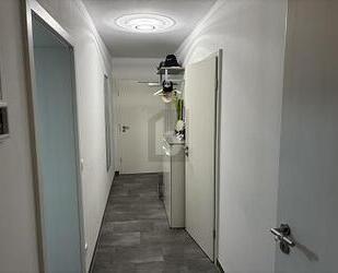 MODERN, ZENTRAL, NEUWERTIG, KÜCHE UND PARKPLATZ - Merzig