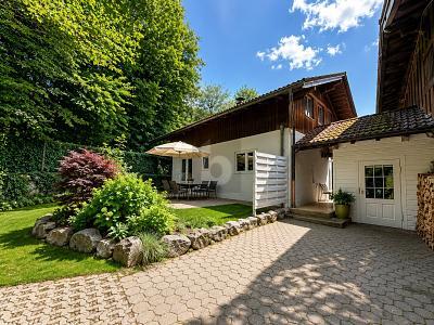 Foto - MODERNES FAMILIENIDYLL AM WALDRAND