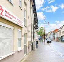 ZENTRALE, RENOVIERTE GEWERBEFLÄCHE IN BRETTEN