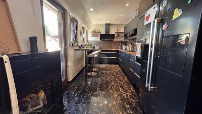 Foto - TEILSANIERT UND VOLLVERMIETET - 420.000,00 EUR Kaufpreis, ca.  380,00 m² Wohnfläche