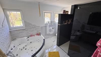 Foto - 10 Zimmer Mehrfamilienhaus, Wohnhaus in Obersontheim