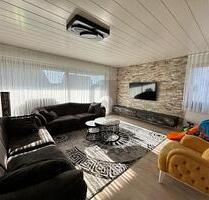 MODERN, RUHIG UND LICHTDURCHFLUTET - Dauchingen