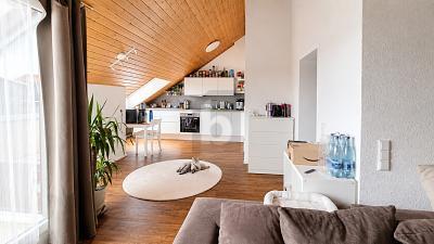 Foto - TOP LAGE TOP AUSSTATTUNG - 900,00&nbsp;EUR &nbsp;pro&nbsp; Monat Kaltmiete, ca.&nbsp; 67,00&nbsp;m&sup2;&nbsp;Wohnfl&auml;che