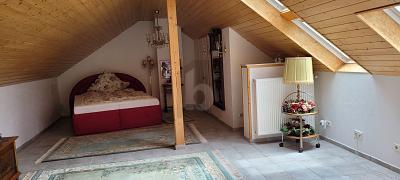 Foto - 9 Zimmer Mehrfamilienhaus, Wohnhaus in Geichlingen